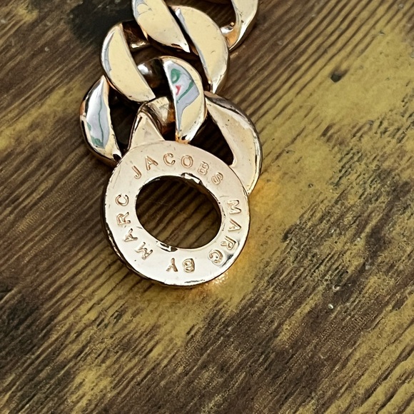 Marc By Marc Jacob’s turnlock bracelet - Picture 5 of 7